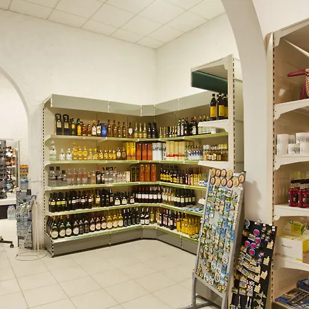 Kipriotis Hippocrates (adults Only)