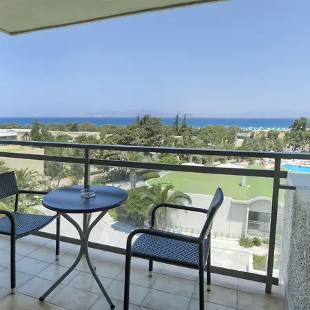 Kipriotis Hippocrates (adults Only)