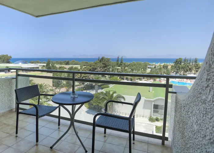 Kipriotis Hippocrates (adults Only)