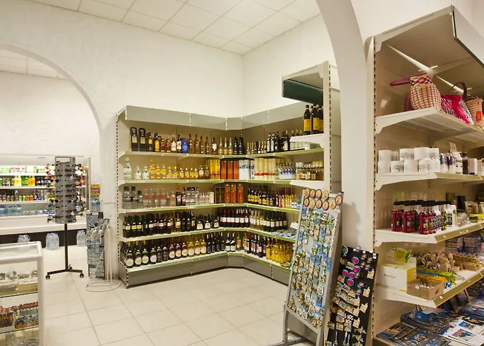 Kipriotis Hippocrates (adults Only)